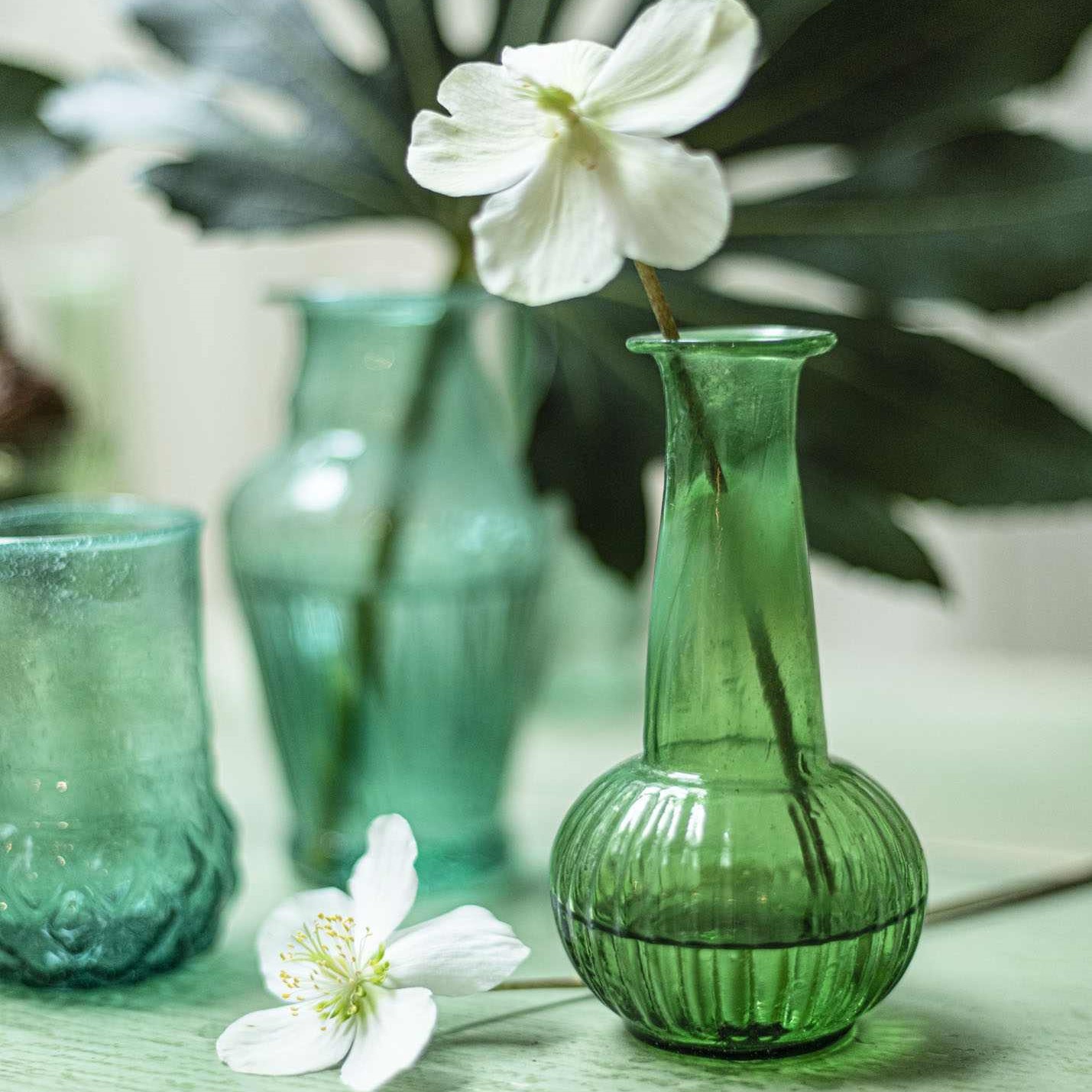 Vases & glassware