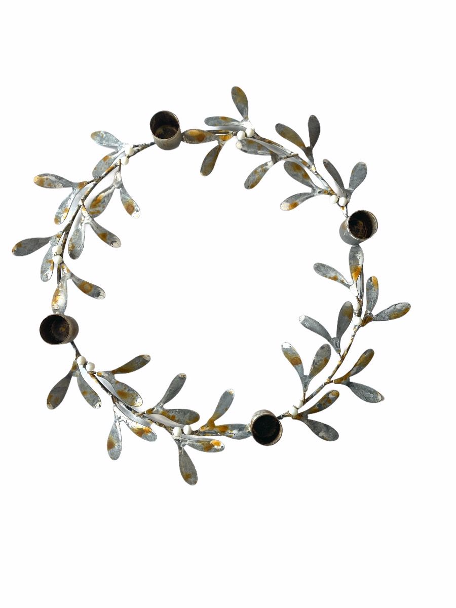 Mistletoe wreath