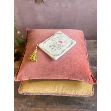 Velvet cushion coral