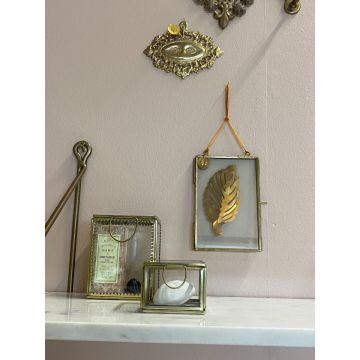 Photoframe with deco leaf