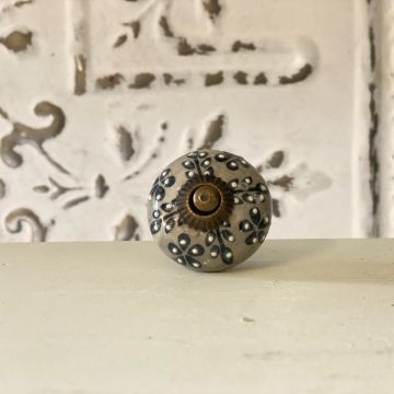 Knob flower grey