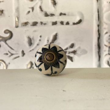 Furniture knob flower